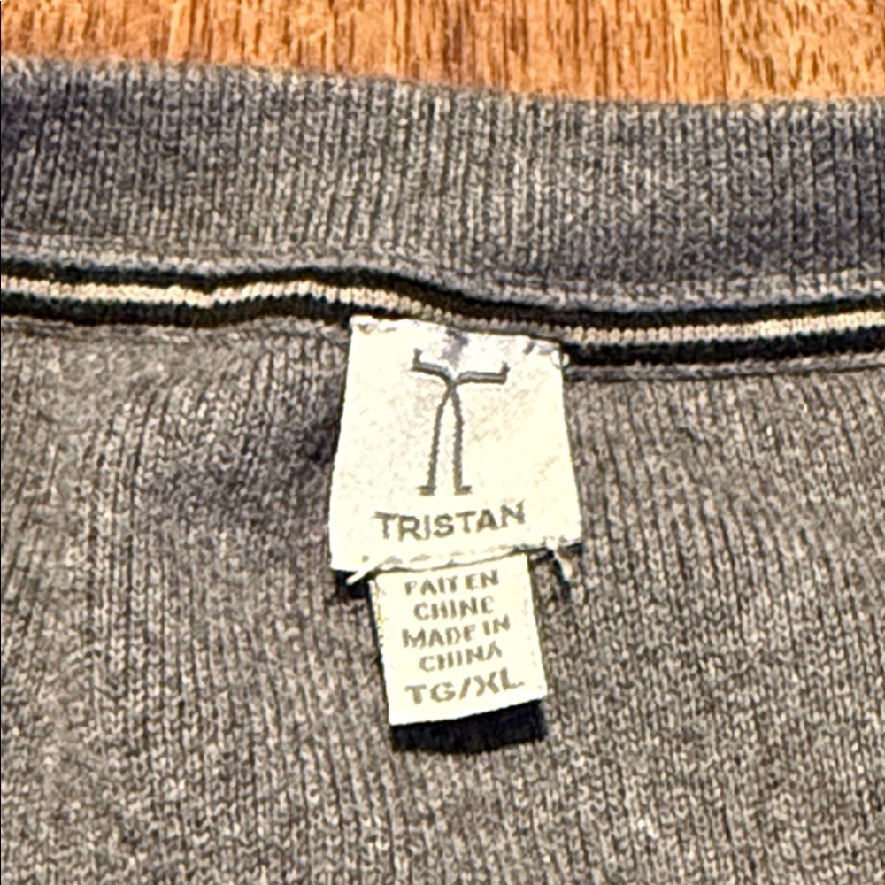 TRISTAN Crewneck Sweater - XL - Picture 2 of 10